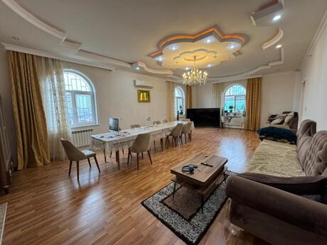8 otaqlı həyət evi/bağ evi - Qara Qarayev m. - 600 m²