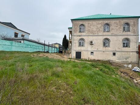 8 otaqlı həyət evi/bağ evi - Qara Qarayev m. - 600 m²