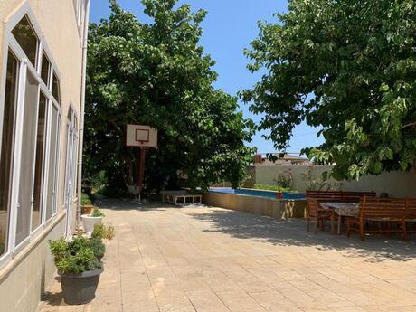 6 otaqlı həyət evi/bağ evi - Nardaran q. - 360 m²
