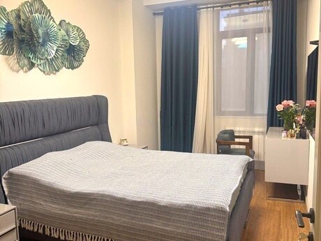 2 otaqlı yeni tikili - 8 Noyabr m. - 90 m²
