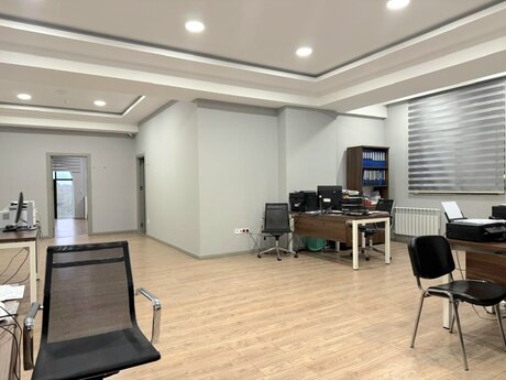 12 otaqlı ofis - Nəsimi r. - 1200 m²