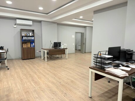 12 otaqlı ofis - Nəsimi r. - 1200 m²