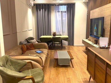 2 otaqlı yeni tikili - 8 Noyabr m. - 90 m²