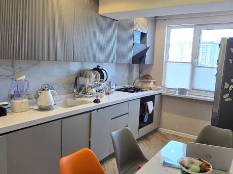 3 otaqlı köhnə tikili - Nəriman Nərimanov m. - 70 m²