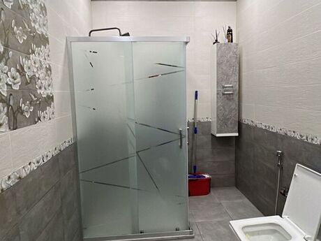 Satılır 3 otaqlı yeni tikili 185 m², 28 May m.