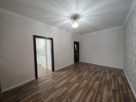 1 otaqlı köhnə tikili - Bakıxanov q. - 35 m²