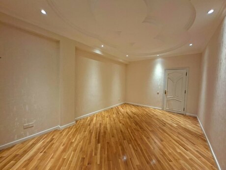 4 otaqlı yeni tikili - İnşaatçılar m. - 160 m²