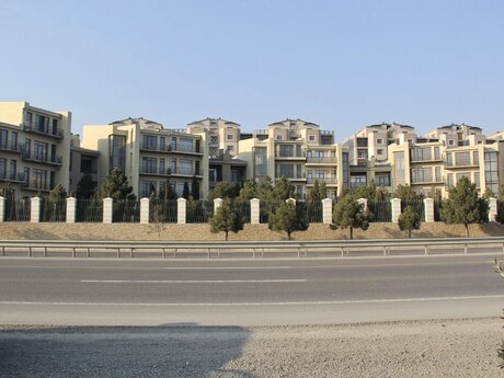 9 otaqlı həyət evi/bağ evi - Şıxov q. - 545 m²