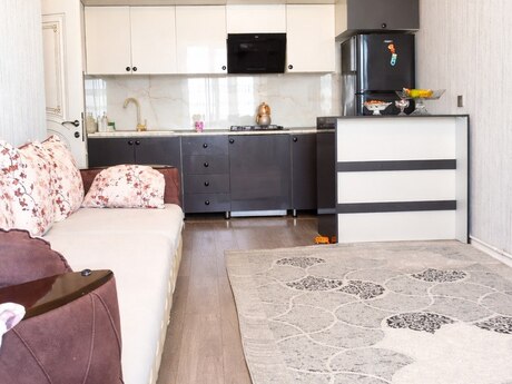 Elan №5998845 - Bakı, Yeni Günəşli q., 3 otaqlı, 70 m², 16/18 mərtəbə
