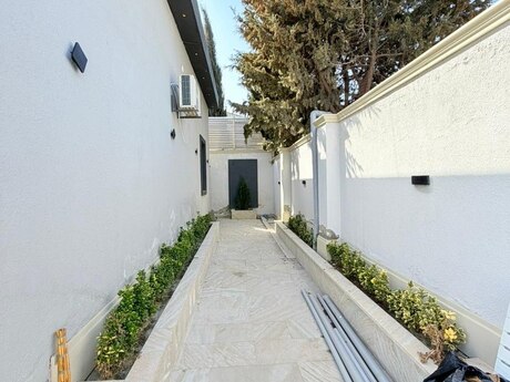 4 otaqlı həyət evi/bağ evi - Mərdəkan q. - 250 m²
