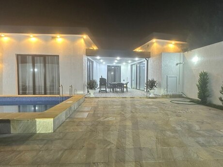 4 otaqlı həyət evi/bağ evi - Mərdəkan q. - 250 m²