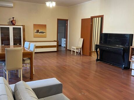 3 otaqlı yeni tikili - Nizami m. - 137 m²