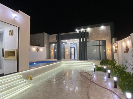 4 otaqlı həyət evi/bağ evi - Mərdəkan q. - 250 m²