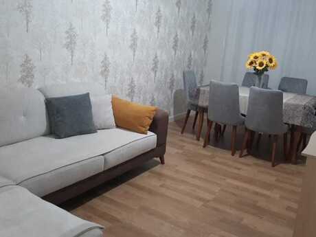 4 otaqlı köhnə tikili - M.Ə.Rəsulzadə q. - 100 m²