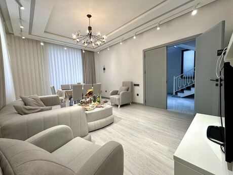 5 otaqlı həyət evi/bağ evi - Sabunçu r. - 200 m²