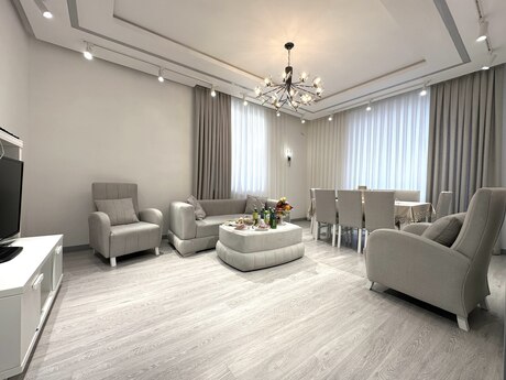 5 otaqlı həyət evi/bağ evi - Sabunçu r. - 200 m²