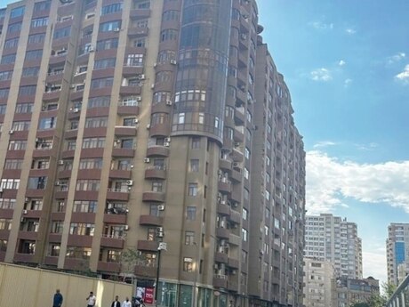 Satılır 4 otaqlı yeni tikili 110 m², Şah İsmayıl Xətai m.