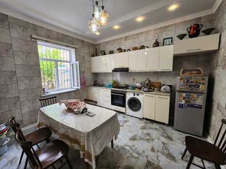Satılır 5 otaqlı həyət evi/bağ evi 130 m², Masazır q.