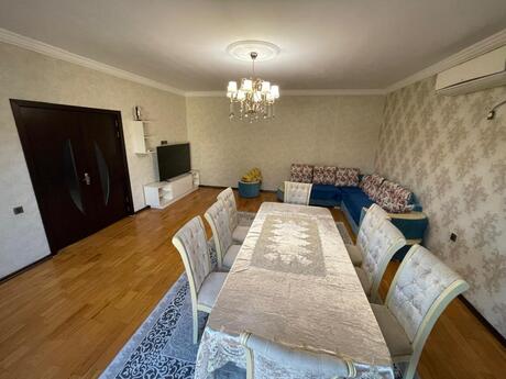 7 otaqlı həyət evi/bağ evi - Bülbülə q. - 288 m²
