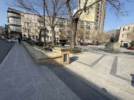 Объект - м. Ичеришехер - 61 м²