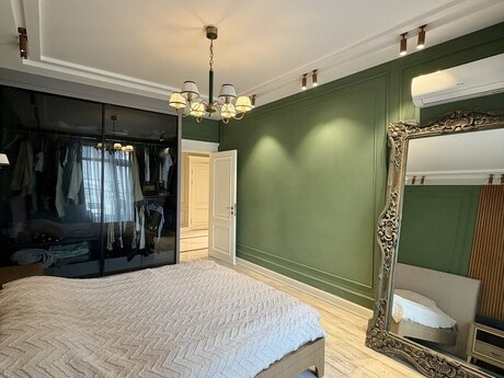 3 otaqlı yeni tikili - 8 Noyabr m. - 145 m²