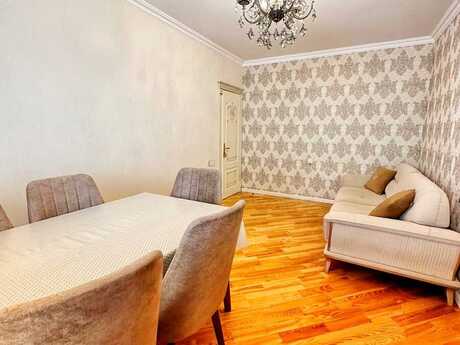 2 otaqlı köhnə tikili - Memar Əcəmi m. - 65 m²