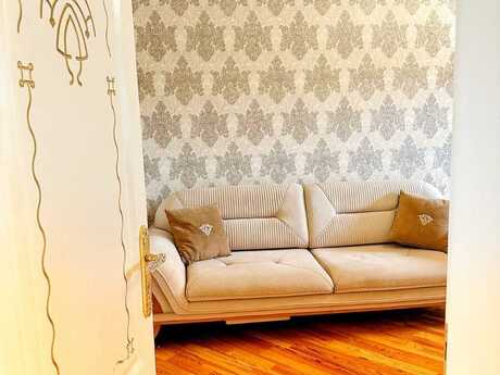 2 otaqlı köhnə tikili - Memar Əcəmi m. - 65 m²