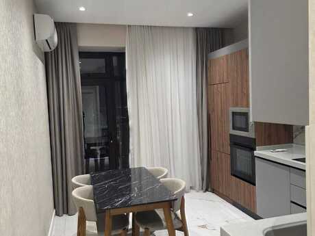 3 otaqlı yeni tikili - 8 Noyabr m. - 148 m²