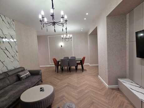 3 otaqlı yeni tikili - 8 Noyabr m. - 148 m²
