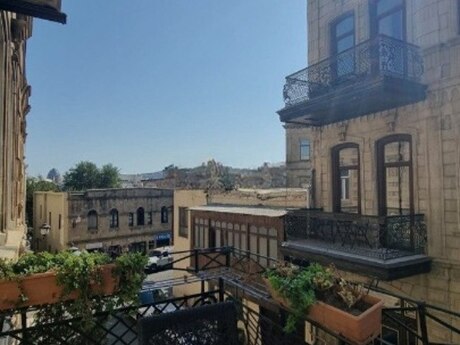 Объявление №5999627 - Баку, м. Ичеришехер, 2-комн., 70 м²