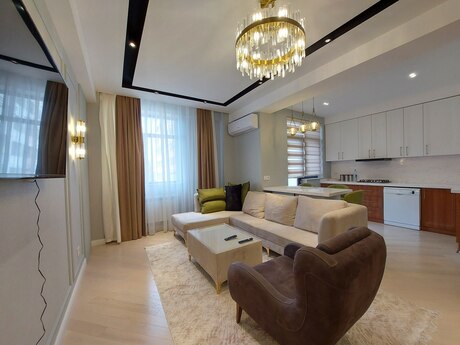 Объявление №5999705 - Баку, м. Шах Исмаил Хатаи, 2-комн., 90 м², 10/18 этаж