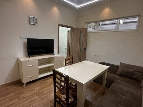 Объявление №5999837 - Баку, м. Шах Исмаил Хатаи, 2-комн., 60 м², 8/16 этаж