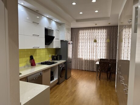 2 otaqlı yeni tikili - Yeni Yasamal q. - 99 m²