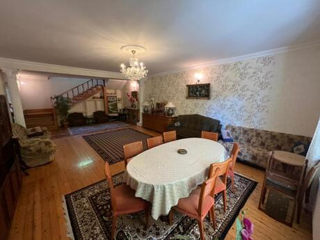 5 otaqlı həyət evi/bağ evi - Avtovağzal m. - 310 m²