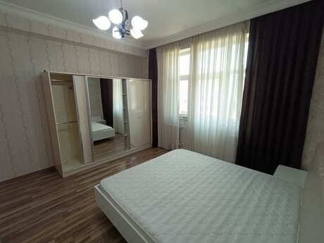 2 otaqlı yeni tikili - Şah İsmayıl Xətai m. - 90 m²
