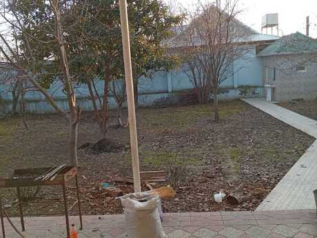 Satılır 4 otaqlı həyət evi/bağ evi 1006 m², Şəki