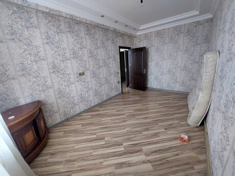 Satılır 2 otaqlı yeni tikili 67.3 m², Xırdalan