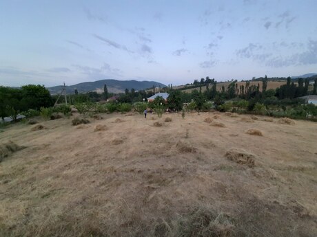 Satılır torpaq 12 sot, Quba