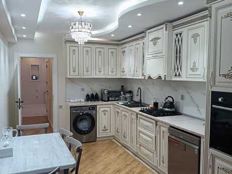 Объявление №6000293 - Баку, пос. Ени Ясамал, 3-комн., 110 м², 15/21 этаж