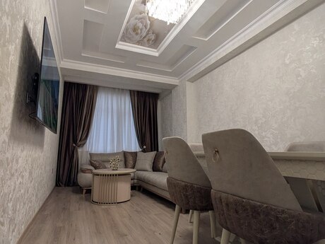 2 otaqlı yeni tikili - İnşaatçılar m. - 101 m²