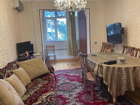 Объявление №6000351 - Баку, м. Халглар Достлугу, 2-комн., 50 м², 2/5 этаж