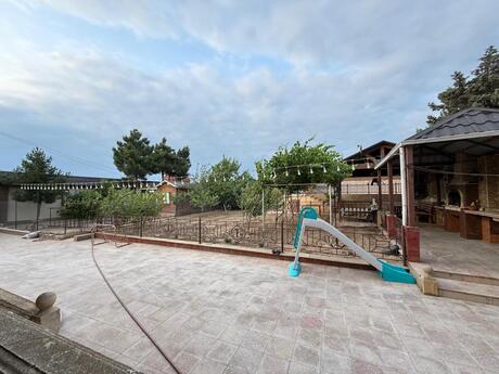 5 otaqlı həyət evi/bağ evi - Bilgəh q. - 200 m²