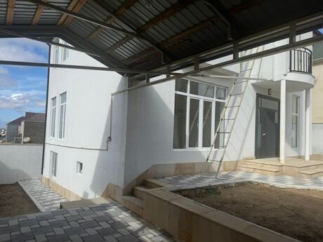 5 otaqlı həyət evi/bağ evi - Hökməli q. - 240 m²
