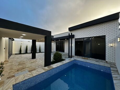 4 otaqlı həyət evi/bağ evi - Şüvəlan q. - 150 m²