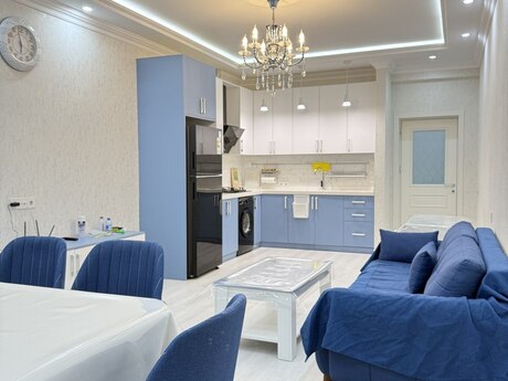 3-комн. новостройка - м. Иншаатчылар - 110 м²
