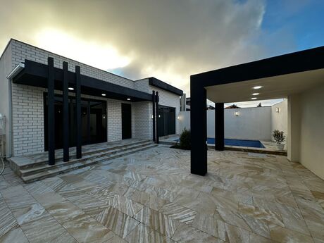 4 otaqlı həyət evi/bağ evi - Şüvəlan q. - 150 m²