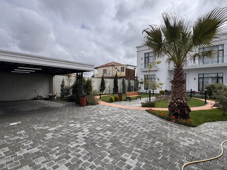 6 otaqlı həyət evi/bağ evi - Şağan q. - 350 m²