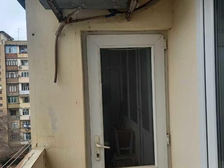 3 otaqlı köhnə tikili - Bakıxanov q. - 85 m²