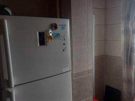 3 otaqlı köhnə tikili - Bakıxanov q. - 85 m²