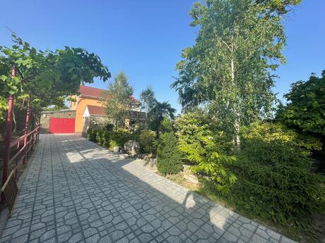 5 otaqlı həyət evi/bağ evi - Xaçmaz - 150 m²